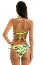 Charger l'image dans la galerie, Model Back: Rio De Sol Bas Bottom Lemon Flower Transpassado