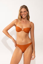 Charger l'image dans la galerie, Model Front: Rio De Sol Haut Top Ferrugo Juliette