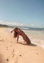 Charger l'image dans la galerie, Image 12: Wednesday In Hawaii By Rio De Sol Haut Top Hibiscus Ana