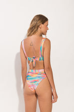 Charger l'image dans la galerie, Model Back: Rio De Sol Bas Bottom River Hotpant-Cos
