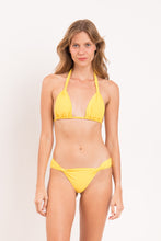 Charger l'image dans la galerie, Model Front: Rio De Sol Haut Top Amarelo Mel
