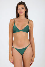 Charger l'image dans la galerie, Model Front: Rio De Sol Ensemble Set Palace Tri-Fixo California