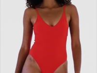 Charger et lire la vidéo dans la visionneuse de la Galerie, Video: Rio De Sol Une Pièce Rouge Hype