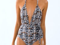 Charger et lire la vidéo dans la visionneuse de la Galerie, Video: Rio De Sol Une Pièce Ikat New Vegas