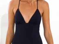 Charger et lire la vidéo dans la visionneuse de la Galerie, Video: Rio De Sol Une Pièce Malibu-Black Alani-Op