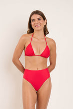 Charger l'image dans la galerie, Model Front: Rio De Sol Bas Bottom Rouge Hotpants