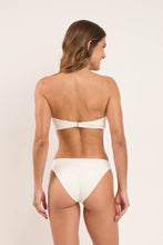 Charger l'image dans la galerie, Model Back: Rio De Sol Haut Top Sand-Chantilly Sara