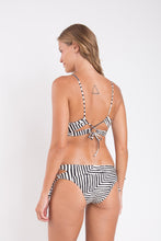 Charger l'image dans la galerie, Model Back: Rio De Sol Ensemble Set Collage Camille Madrid
