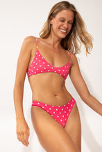 Charger l'image dans la galerie, Image 07: Wednesday In Hawaii By Rio De Sol Haut Top Kiko-Guava Hana
