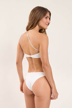 Charger l'image dans la galerie, Model Back: Rio De Sol Bas Bottom Sand-White Leblon
