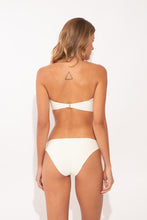 Charger l'image dans la galerie, Model Back: Rio De Sol Ensemble Set Junco-Offwhite Sara Essential-Comfy
