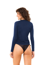 Charger l'image dans la galerie, Model Back: Rio De Sol Haut Navy Rash-Guard
