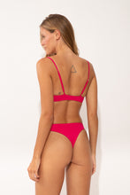 Charger l'image dans la galerie, Model Back: Wednesday In Hawaii By Rio De Sol Ensemble Set Guava Hana Sunset
