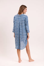 Charger l'image dans la galerie, Model Back: Rio De Sol Chemise Chuva Chemise Gabriele
