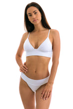 Charger l'image dans la galerie, Model Front: Rio De Sol Bas Bottom Cloque Branco Tri Cos
