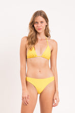 Charger l'image dans la galerie, Model Front: Rio De Sol Bas Bottom Amarelo Essential-Comfy
