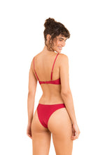 Charger l'image dans la galerie, Model Back: Rio De Sol Haut Top Shimmer-Divino Bandeau-Joy
