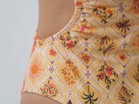 Charger et lire la vidéo dans la visionneuse de la Galerie, Video: Rio De Sol Une Pièce Mosaico Maeve
