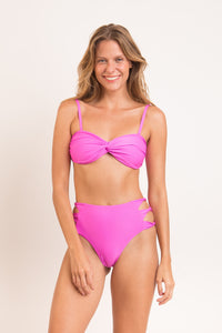 Model Front: Rio De Sol Bas Bottom Vita-Pink High-Waist-Spin
