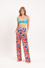 Charger l&#39;image dans la galerie, Model Front: Rio De Sol Pantalon De Plage Leaves Wide Pants
