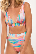 Charger l&#39;image dans la galerie, Image 07: Rio De Sol Ensemble Set River Halter-Cos Hotpant-Cos
