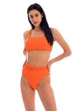 Charger l&#39;image dans la galerie, Model Front: Rio De Sol Ensemble Set St-Tpz-Tangerina Reto Hotpant-High
