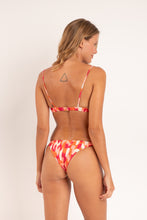 Charger l&#39;image dans la galerie, Model Back: Rio De Sol Haut Top Mirage Balconet-Tie
