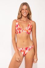 Charger l&#39;image dans la galerie, Model Front: Rio De Sol Haut Top Mirage Chantal
