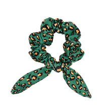 Charger l&#39;image dans la galerie, Roar-Green Scrunchie
